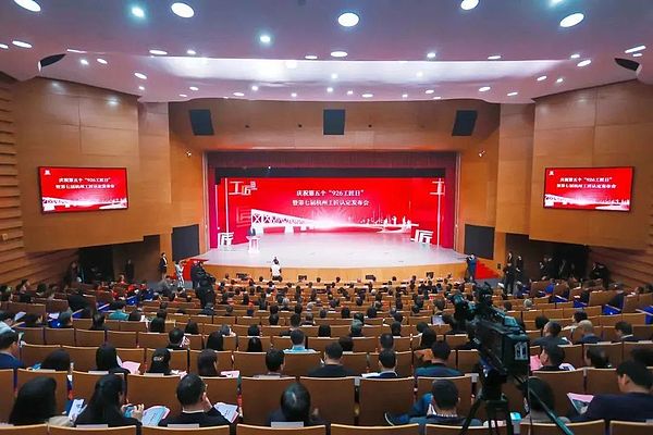 神秘巨鲸狂揽5290万枚狗狗币，市场流动性正在悄然收紧？